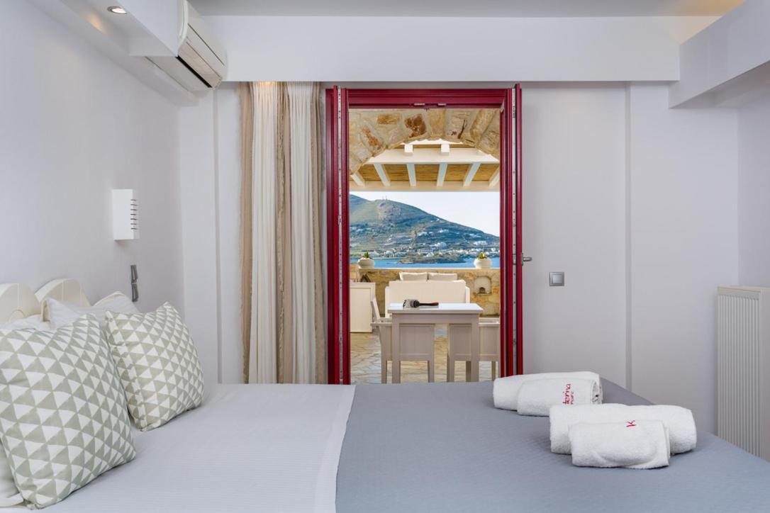 Katerina Mare Aparthotel เนาซา ภายนอก รูปภาพ