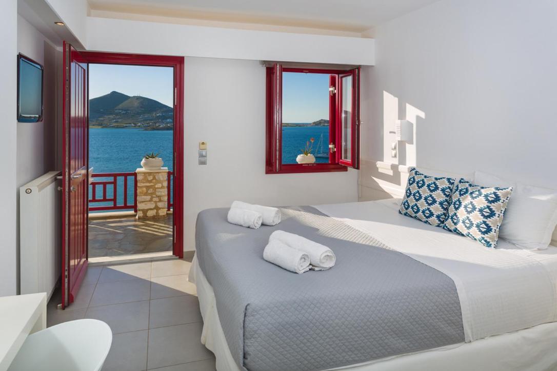 Katerina Mare Aparthotel เนาซา ภายนอก รูปภาพ